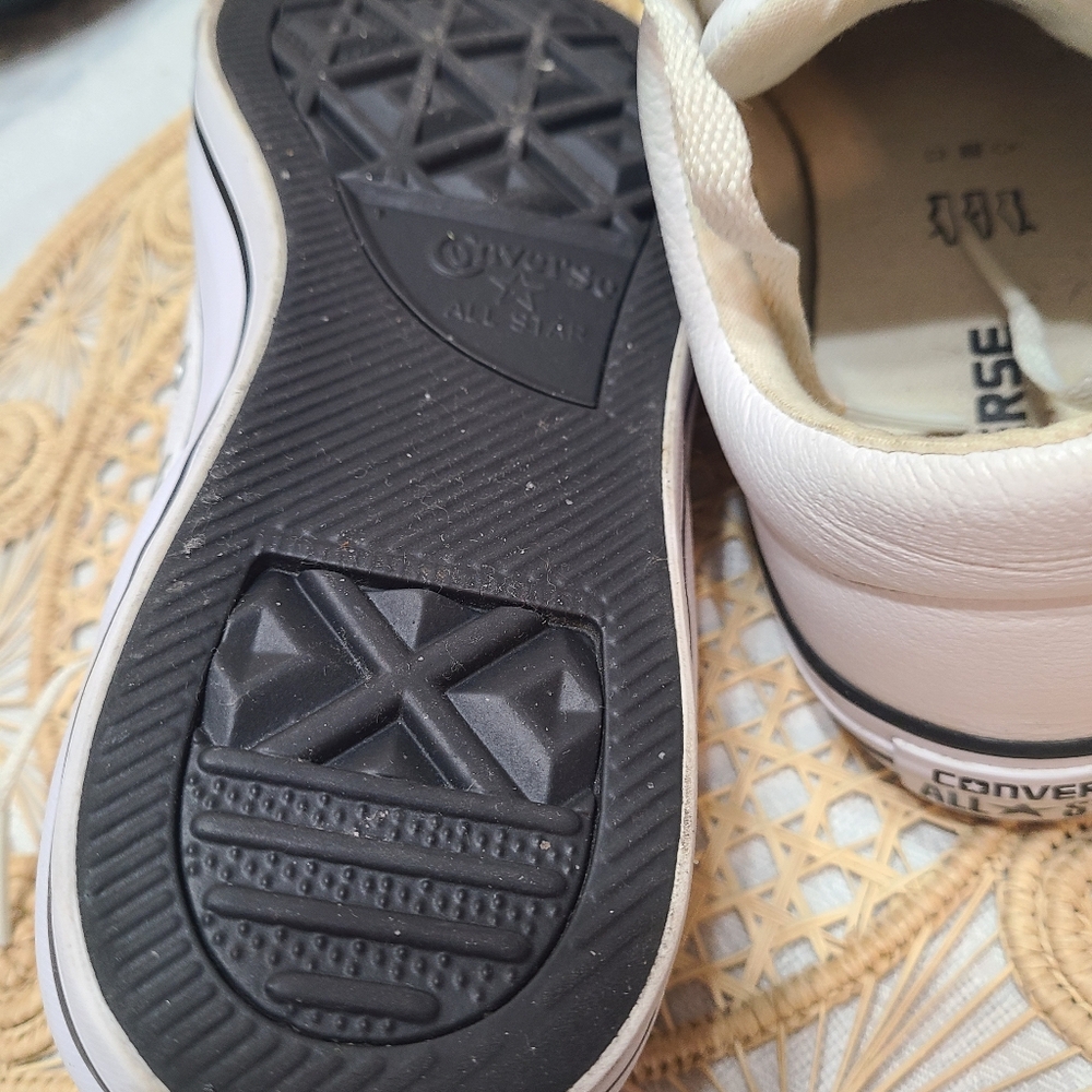 Converse White Low-Top Leather Sneakers - Picture 4 of 5